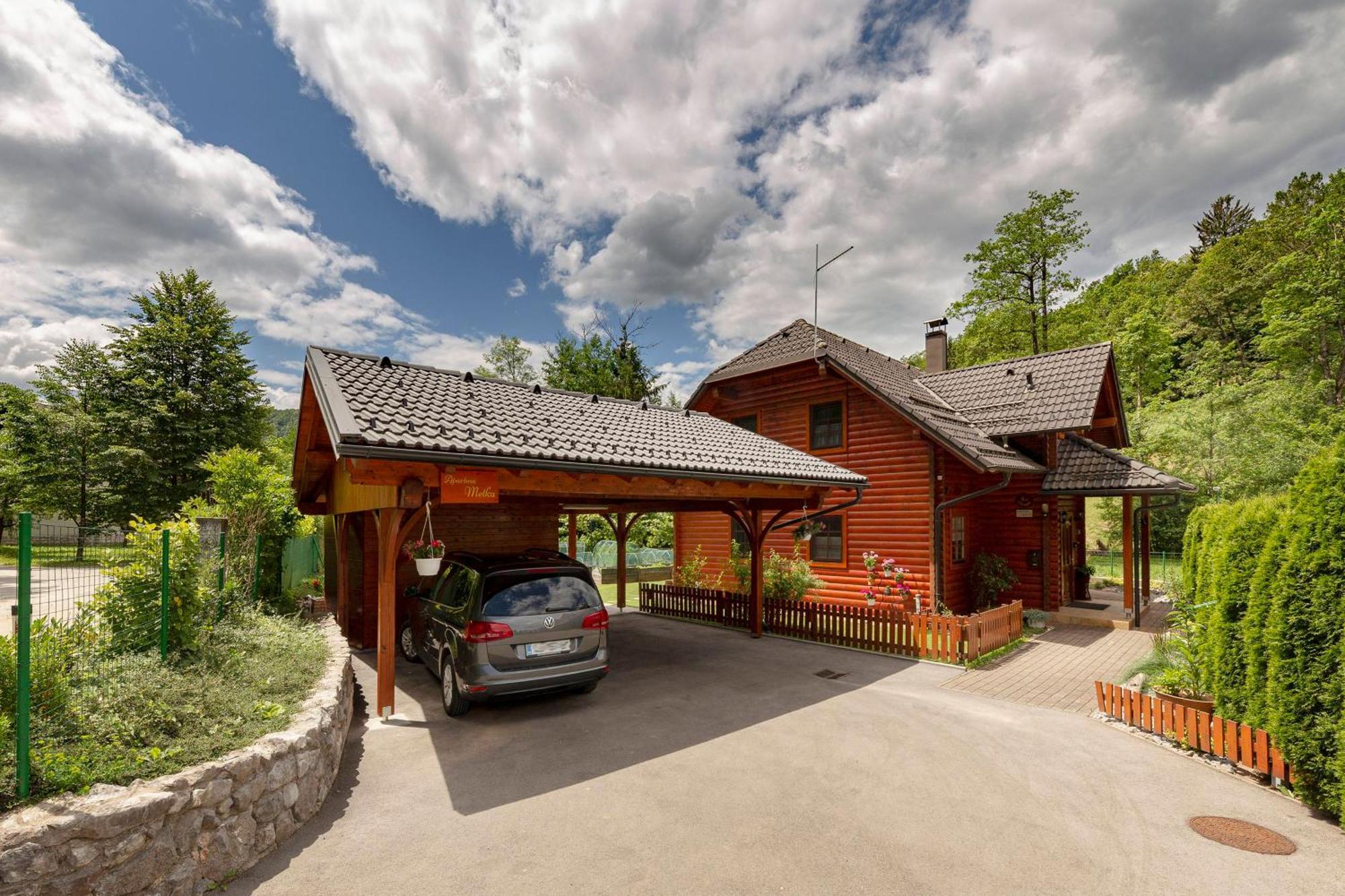 Apartma Metka Медводе Екстериор снимка